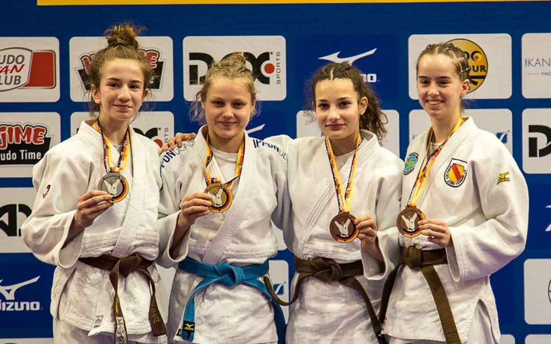 Deutsche Meisterschaften der Frauen U18